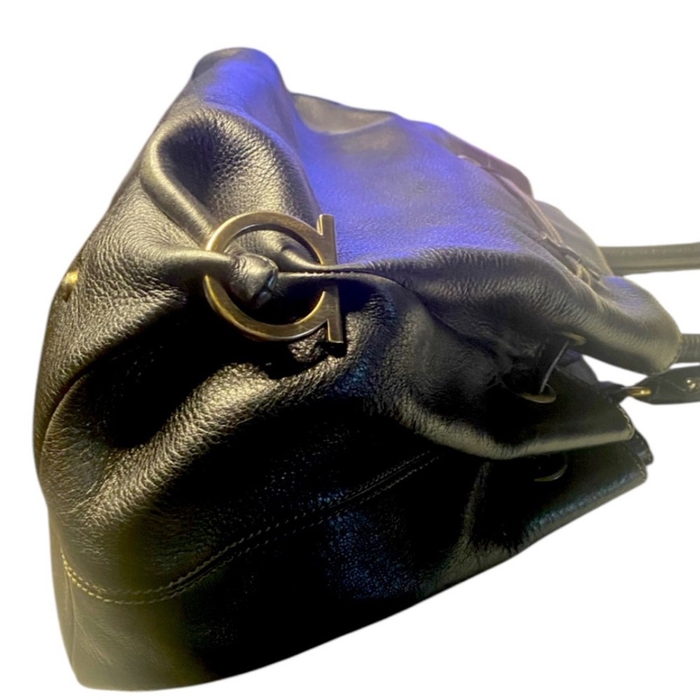 Salvatore Ferragamo Black Pebbled Leather Shoulder Bag with Gold Hardware - Picture 5 of 14